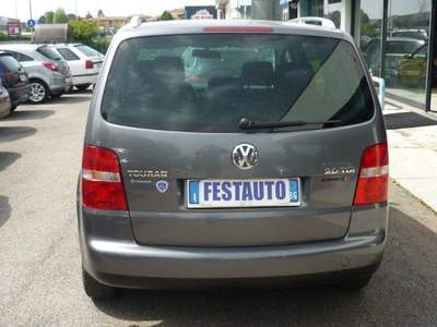 Volkswagen Touran 2.0 16V TDI Highline Grigio usata ALBANO SANT'ALESSANDRO