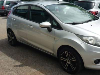 Ford Fiesta 1.2 82 CV 5 porte Titanium Argento usata ALBANO SANT'ALESSANDRO