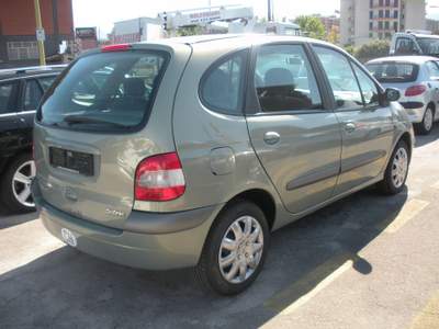 Renault Scénic ottimo stato Grigio usata Frosinone
