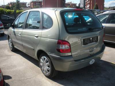 Renault Scénic ottimo stato Grigio usata Frosinone