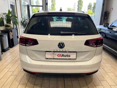 Volkswagen Passat 2.0 TDI SCR EVO DSG Business Bianco usata Cassina de' Pecchi
