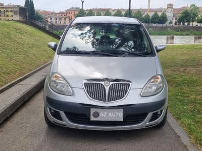 Lancia Musa NON FUMATORE Argento usata Verona