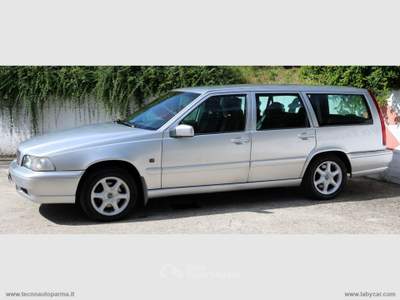 Volvo V70/XC70 V70 2.0 T Argento usata Langhirano