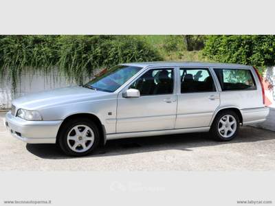 Volvo V70/XC70 V70 2.0 T Argento usata Langhirano