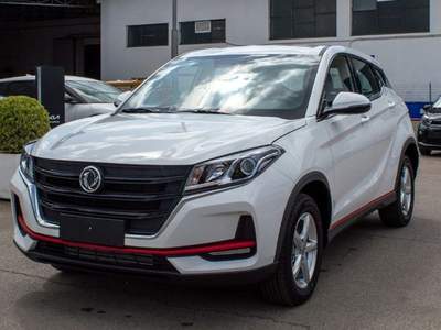 DFSK Glory 500 GLORY 1.5 BENZINA STANDARD CVT ( KM ZERO ) Bianco usata Fondi