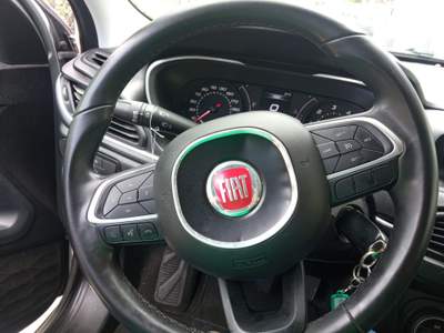 Fiat Tipo Fiat Tipo SW 1.6 MTJ LOUNGE NAVI CERCHI CRUISE APP Argento usata marino