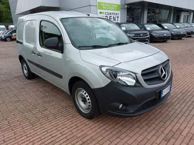 Mercedes-Benz Citan 1.5 111 CDI S&S Furgone Long Argento usata Magenta