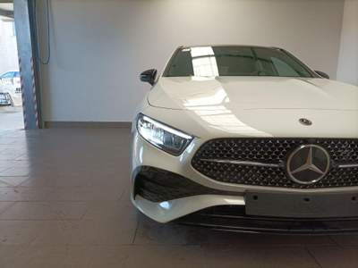 Mercedes-Benz Classe A e Automatic Plug-in hybrid Premium Amg Line Bianco usata Magenta