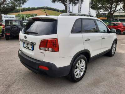 Kia Sorento CIVITAN.  - 2.2 16V CRDI VGT 4WD Navi 7 POSTI Bianco usata Recanati