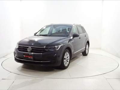 Volkswagen Tiguan 2.0 TDI 150 CV SCR DSG Life Grigio usata Genova