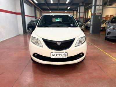 Lancia Ypsilon 0.9 TwinAir 5 porte Metano Ecochic Elefantino Blu Bianco usata Verona