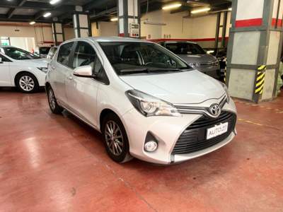 Toyota Yaris 1.0 5 porte Lounge Grigio usata Verona