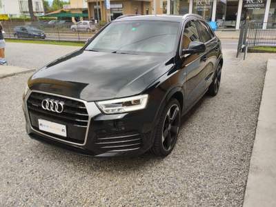 Audi Q3 2.0 TDI 150 CV quattro S tronic S-LINE Nero usata Jerago con Orago