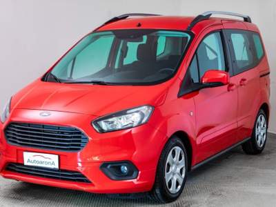 Ford Tourneo Courier 1.5 TDCI 75 CV Plus Rosso usata Paruzzaro
