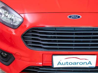 Ford Tourneo Courier 1.5 TDCI 75 CV Plus Rosso usata Paruzzaro
