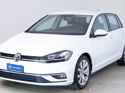 Volkswagen Golf 1.6 TDI 115 CV DSG 5p. Executive BlueMotion Techno Bianco usata Paruzzaro