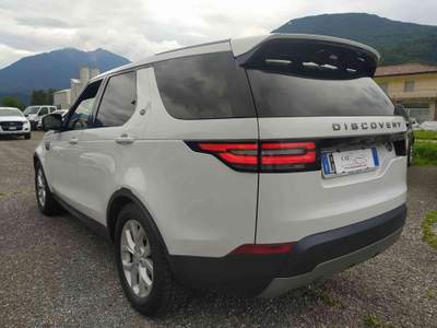 Land Rover Discovery 2.0 TD4 4WD SE 7 posti Bianco usata Tolmezzo