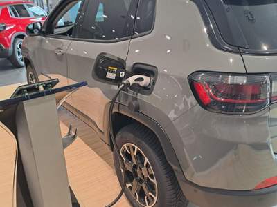 Jeep Compass 1.3 Turbo T4 190 CV PHEV AT6 4xe Limited Argento usata Mondovì