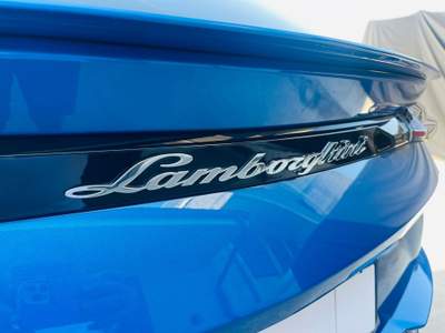 Lamborghini Urus PRONTA CONSEGNA Blu/Azzurro usata Lozza