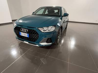 Audi A1 A1 Citycarver 30 1.0 tfsi Admired 110cv s-tronic APPLE CAR PLAY Verde usata marino