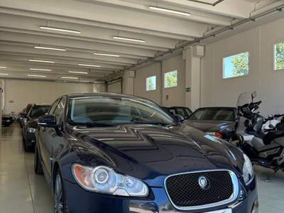 Jaguar XF 3.0 V6 Luxury Blu/Azzurro usata Alghero