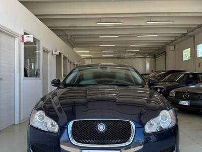 Jaguar XF 3.0 V6 Luxury Blu/Azzurro usata Alghero