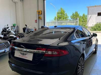 Jaguar XF 3.0 V6 Luxury Blu/Azzurro usata Alghero