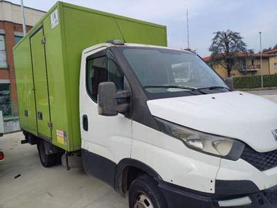 Iveco Daily 35C14 BTor 2.3 CON SPONDA IDRAULICA Bianco usata Mozzo