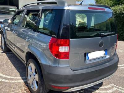 Skoda Yeti 1.2 TSI Experience Grigio usata ANGRI