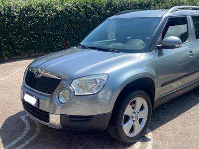Skoda Yeti 1.2 TSI Experience Grigio usata ANGRI