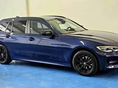 BMW Serie 3 320d d Touring SPORT BUSINESS BLACK EDITION FariBiLED Blu/Azzurro usata VIZZOLO PREDABISSI
