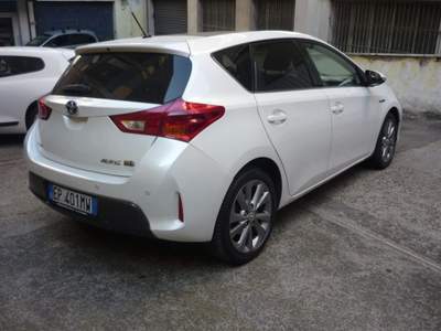 Toyota Auris 1.8 Hybrid Active Plus Bianco usata Roma