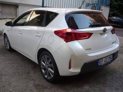 Toyota Auris 1.8 Hybrid Active Plus Bianco usata Roma