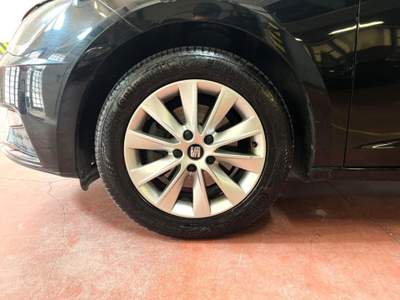 Seat Leon 1.5 TGI 5p. Business Nero usata Verona