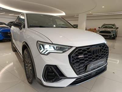 Audi Q3 SPB 40 TDI quattro 190CV S tronic S-Line Black Ed. Bianco usata Sant'Antonio Abate