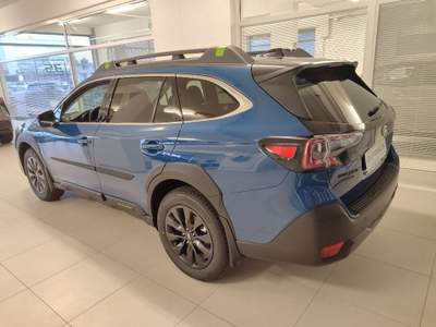 Subaru Outback 2.5i Lineartronic Geyser Blu/Azzurro usata Padova