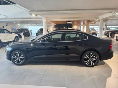 Volvo S60 MOD: N. 224  Mhev Core B4 automatico Nero usata Padova