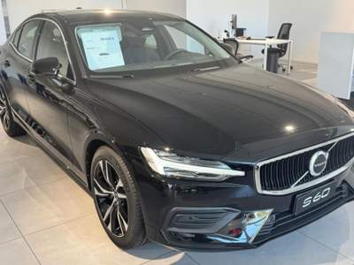 Volvo S60 MOD: N. 224  Mhev Core B4 automatico Nero usata Padova