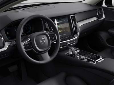 Volvo V60 T6 Plug-in Hybrid AWD automatico Plus Dark Grigio usata Padova