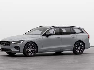 Volvo V60 T6 Plug-in Hybrid AWD automatico Plus Dark Grigio usata Padova