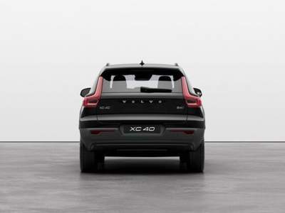 Volvo XC40 B3 automatico Plus Dark Nero usata Padova