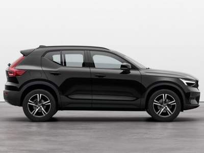 Volvo XC40 B3 automatico Plus Dark Nero usata Padova