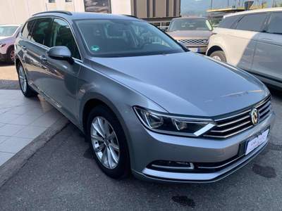 Volkswagen Passat 2.0 TDI DSG Business BlueMotion Tech Argento usata Tolmezzo