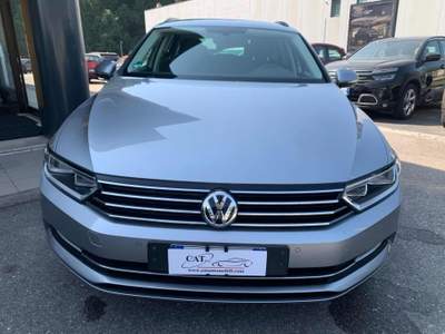 Volkswagen Passat 2.0 TDI DSG Business BlueMotion Tech Argento usata Tolmezzo