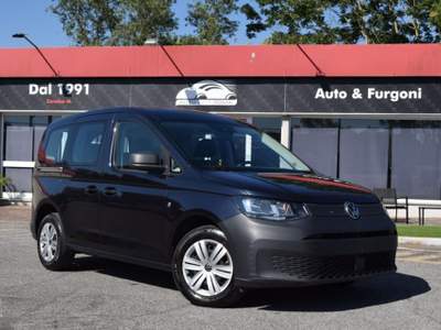 Volkswagen Caddy 2.0 TDI Space Maxi 102 CV Blu/Azzurro usata Roma