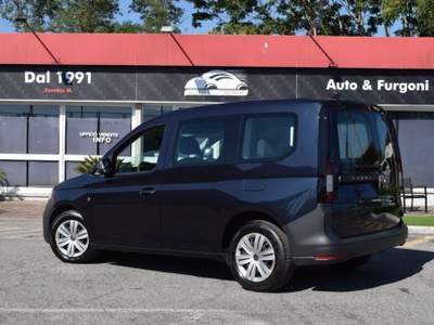 Volkswagen Caddy 2.0 TDI Space Maxi 102 CV Blu/Azzurro usata Roma