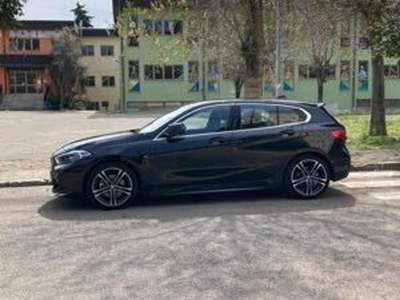 BMW Serie 1 116d anno 2021 full optional  Nero usata Rende
