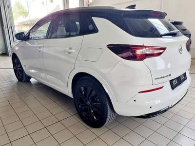 Opel Grandland 1.6 Hybrid Plug-in aut. GPL FWD ULTIMATE LOOK Bianco usata Rubano
