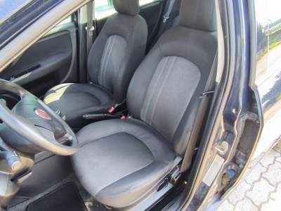 Fiat Punto 1.3 MJT II 75 CV 5 porte Lounge Blu/Azzurro usata San Salvatore Telesino