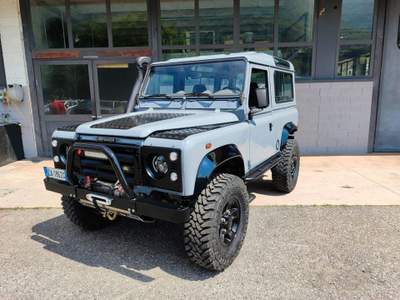 Land Rover Defender 3.9 182 CV DEVOURER OF LAND Grigio usata Niardo